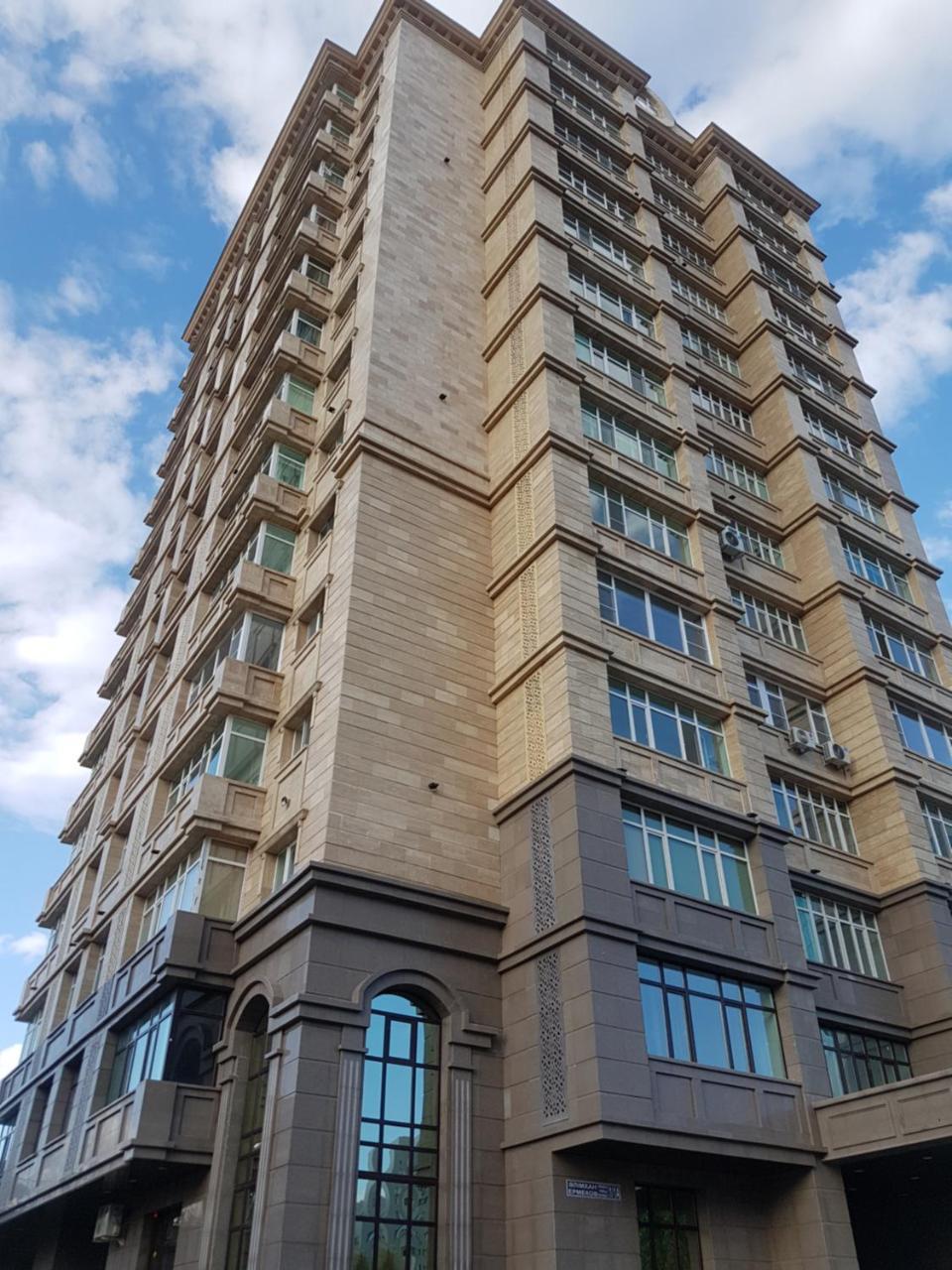 Arai Halal Apartments Астана Екстериор снимка